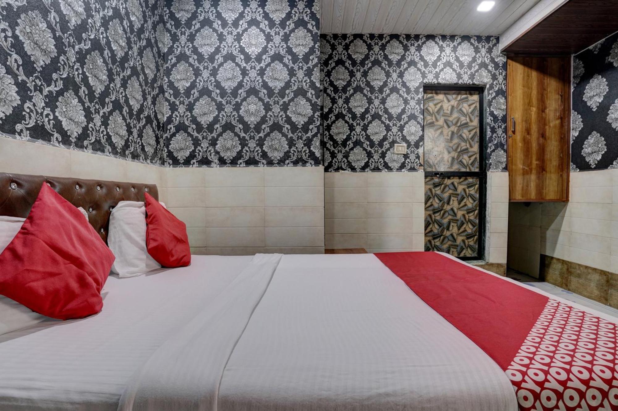 Hotel O Sapna Residency Мумбаї Екстер'єр фото
